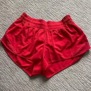 BRAND NEW perfect condition hotty hot lululemon shorts